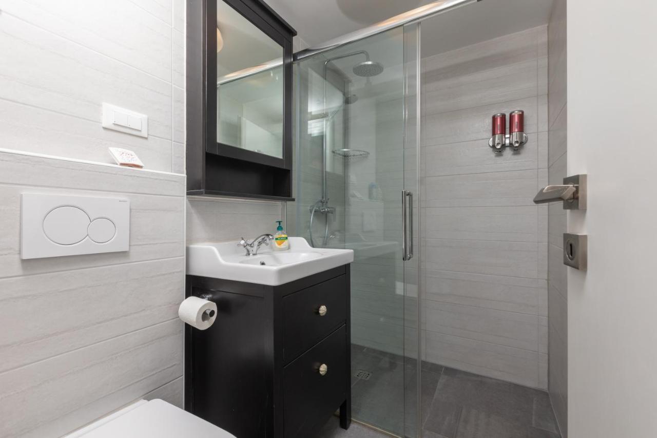 Apartment Coastal Villa Макарска Экстерьер фото